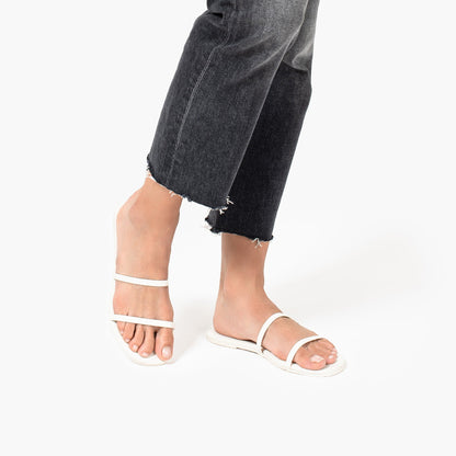 Gemma Leather Sandals in Cream - TKEES