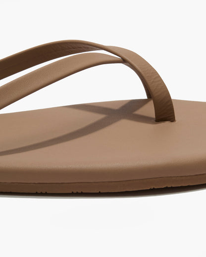 Riley Leather Sandals in Cocobutter - TKEES