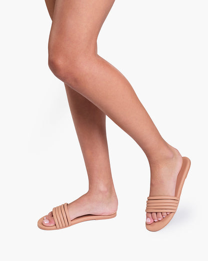 Serena Leather Slides in Pout - TKEES