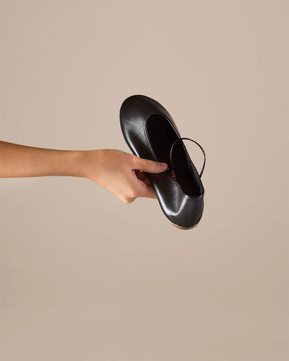 Reese Ballet Flat in Sable - TKEES