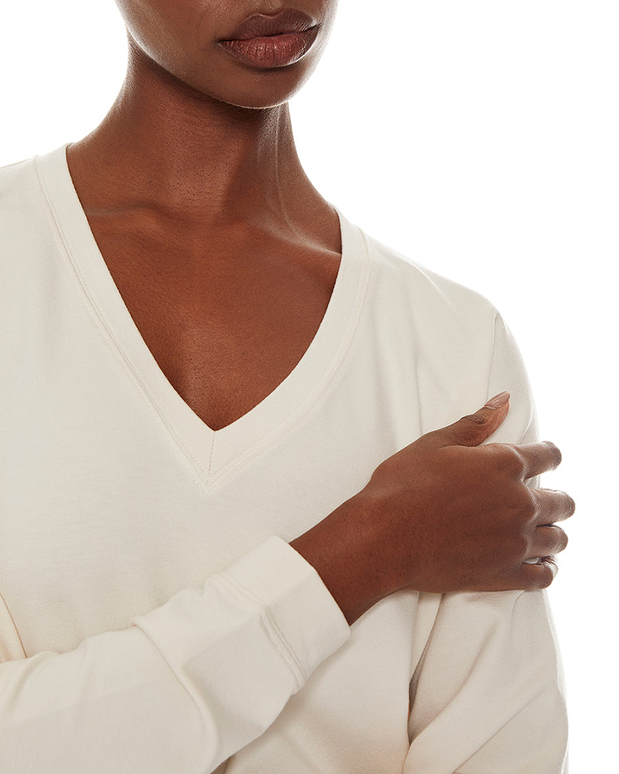 Matinée-de-Tennis-V-neck - Cream  - TKEES