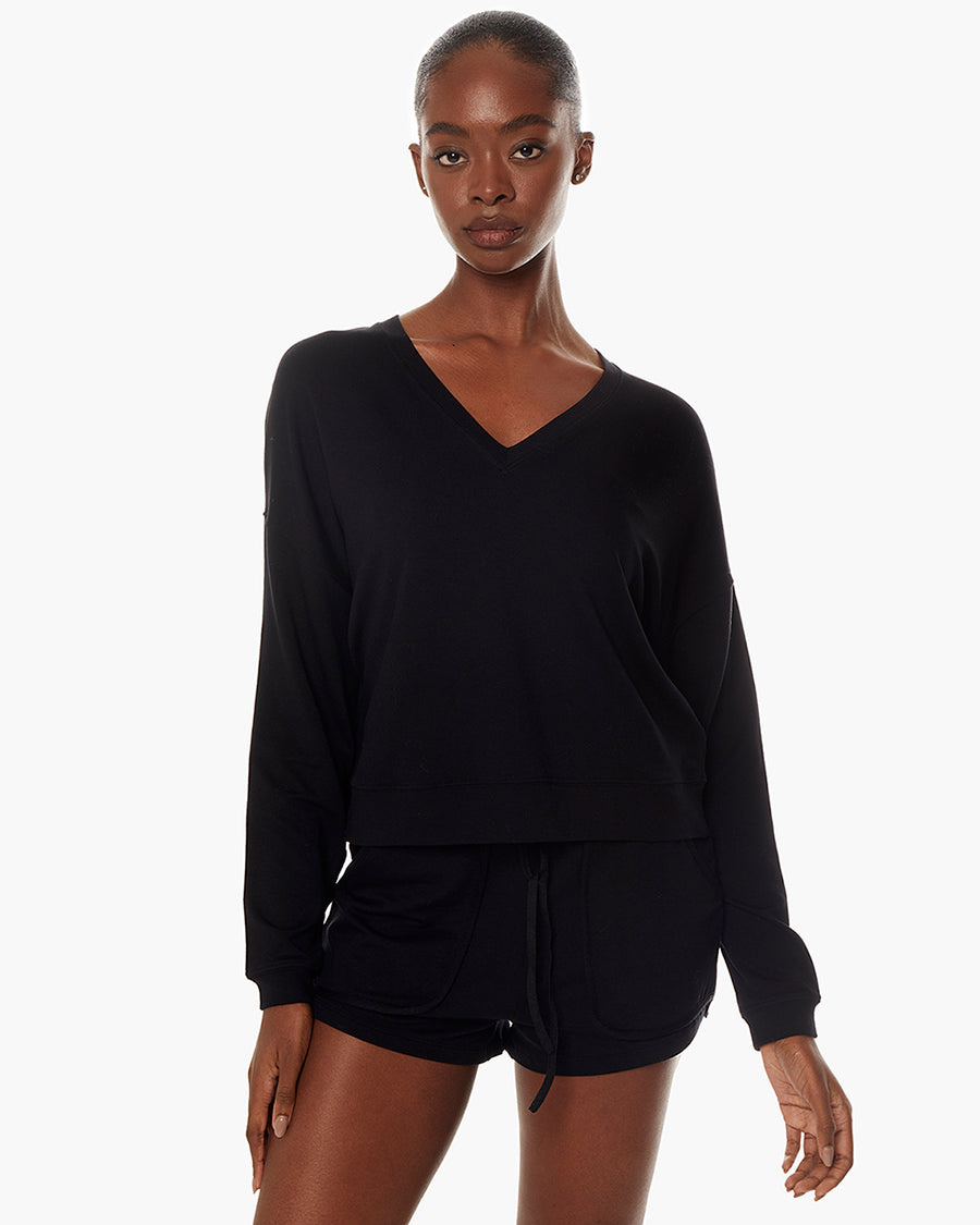 Matinée-de-Tennis-V-neck - Black  - TKEES